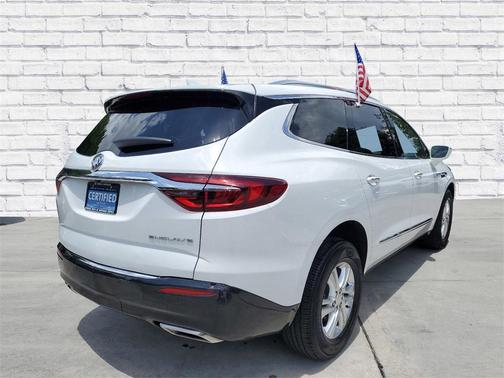 Photo 5 of 33 of 2019 Buick Enclave Preferred