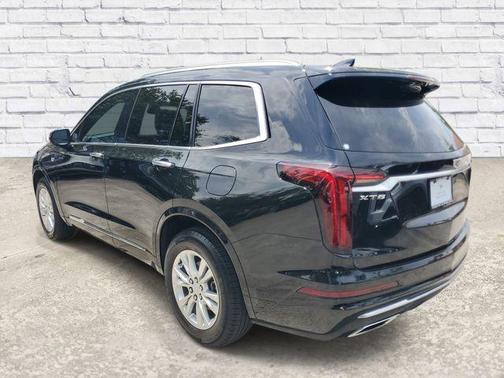 Stellar Black Metallic 2024 Cadillac XT6 Luxury FWD