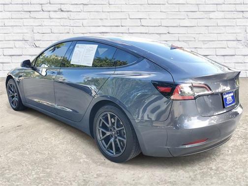 2022 Tesla Model 3 Standard Range