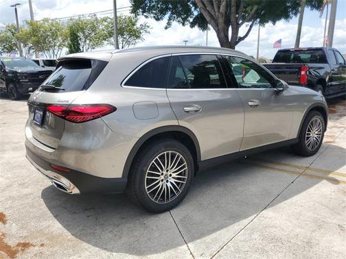 2024 Mercedes-Benz GLC 300 4MATIC