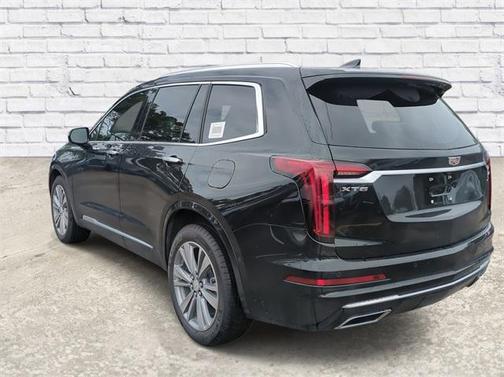 2025 Cadillac XT6 Premium Luxury FWD