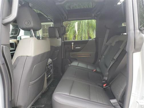 2025 GMC HUMMER EV SUV 2X