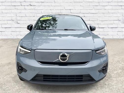 2023 Volvo C40 Recharge Pure Electric Twin Plus