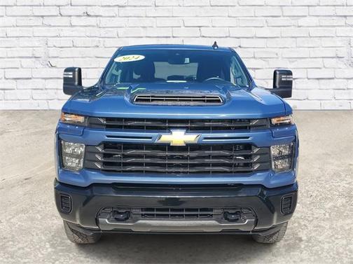 2024 Chevrolet Silverado 2500 Custom