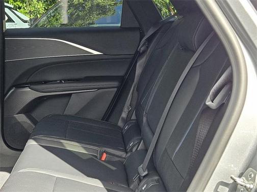 2025 Cadillac LYRIQ Luxury w/1SC