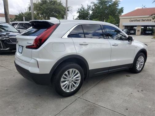 2024 Cadillac XT4 Luxury