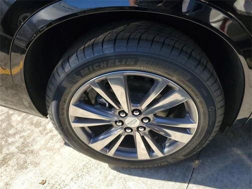 2025 Cadillac XT6 Premium Luxury FWD