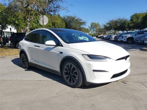 2023 Tesla Model X Standard Range