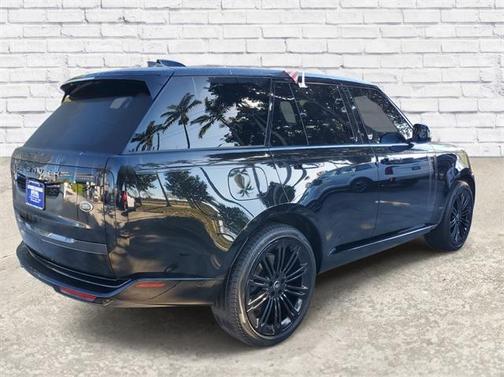 2023 Land Rover Range Rover P530 SE
