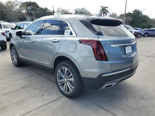 2026 Cadillac XT5 Premium Luxury