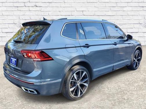 2023 Volkswagen Tiguan 2.0T SEL R-Line 4MOTION
