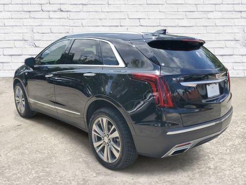 Stellar Black Metallic 2024 Cadillac XT5 Premium Luxury