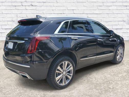 Stellar Black Metallic 2024 Cadillac XT5 Premium Luxury
