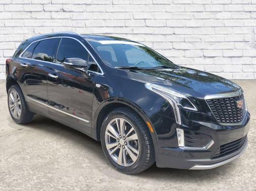 Stellar Black Metallic 2024 Cadillac XT5 Premium Luxury