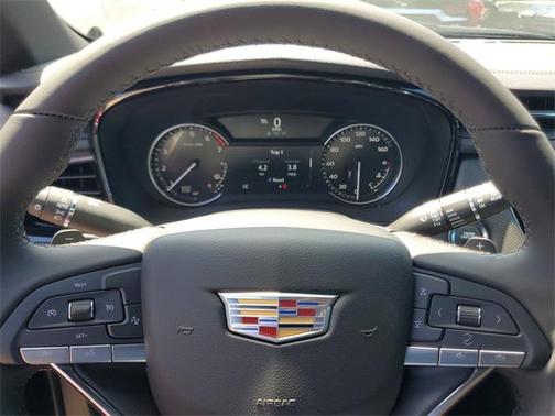 2025 Cadillac XT6 Luxury FWD
