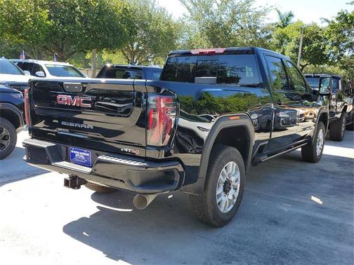 2025 GMC Sierra 2500 AT4