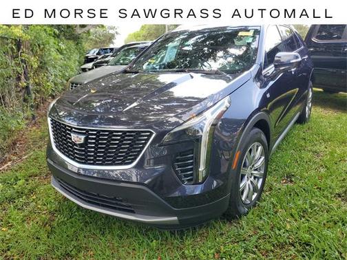 2022 Cadillac XT4 Premium Luxury