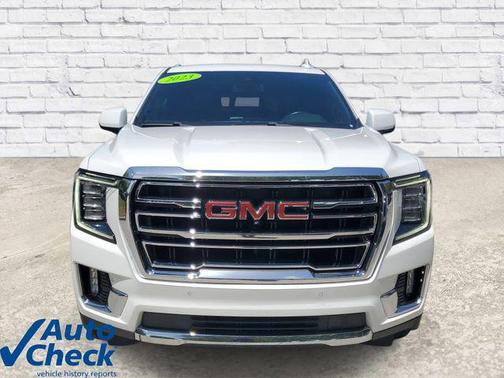 Summit White 2023 GMC Yukon XL SLT
