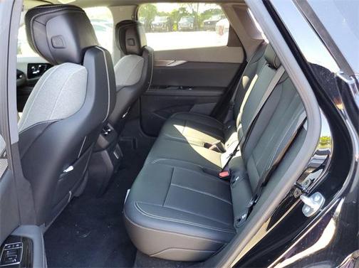 2025 Cadillac OPTIQ Luxury