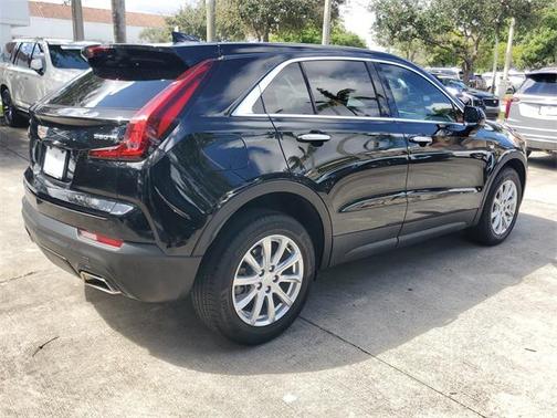 2023 Cadillac XT4 Luxury