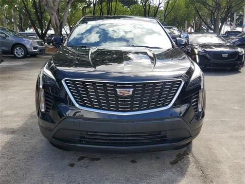 2023 Cadillac XT4 Luxury