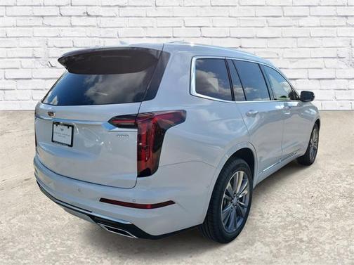 2025 Cadillac XT6 Premium Luxury FWD