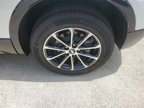 2025 Cadillac XT4 Sport