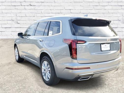 2025 Cadillac XT6 Luxury FWD