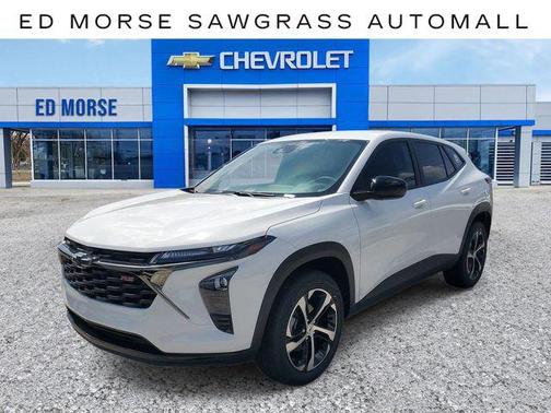 Summit White 2026 Chevrolet Trax FWD 1RS