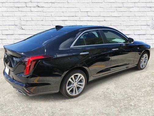 2025 Cadillac CT4 Luxury RWD