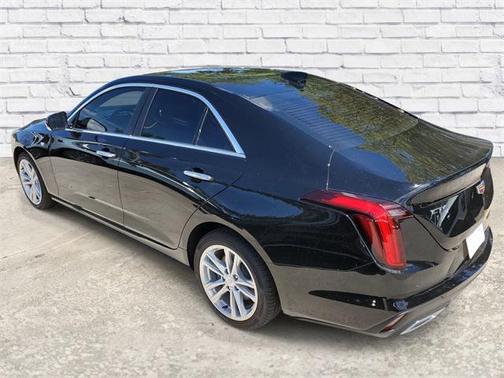 2025 Cadillac CT4 Luxury RWD