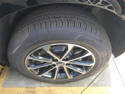 2025 Cadillac XT4 Sport