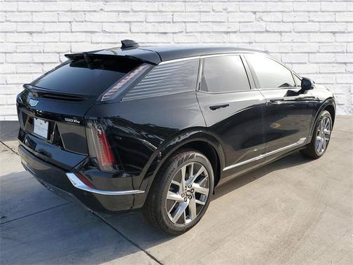 2025 Cadillac OPTIQ Luxury