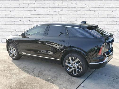 2025 Cadillac OPTIQ Luxury