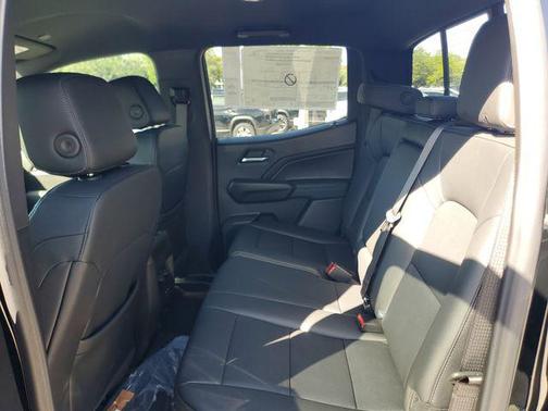 Black 2026 Chevrolet Colorado LT