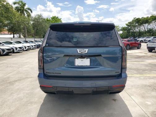 Deep Sea Metallic 2026 Cadillac Escalade Sport