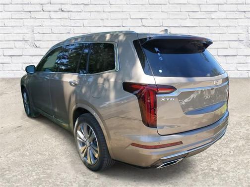 2022 Cadillac XT6 Premium Luxury FWD