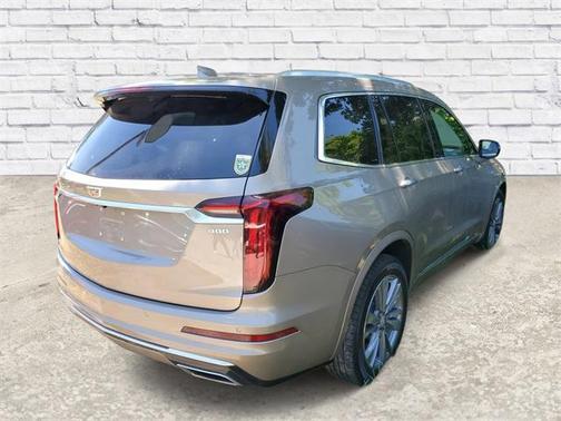 2022 Cadillac XT6 Premium Luxury FWD