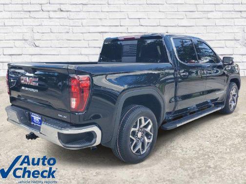 Onyx Black 2024 GMC Sierra 1500 SLE