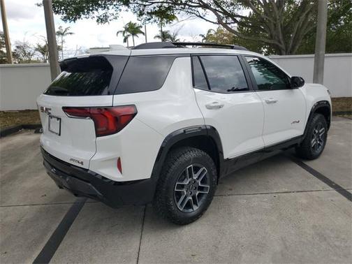 2026 GMC Terrain AWD AT4