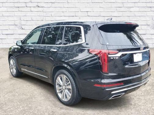 2023 Cadillac XT6 Premium Luxury FWD