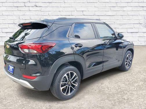 Mosaic Black Metallic 2024 Chevrolet Trailblazer LT