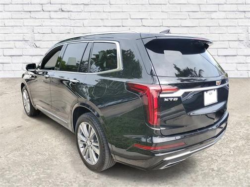 2024 Cadillac XT6 Premium Luxury FWD
