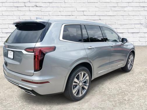 2025 Cadillac XT6 Premium Luxury FWD