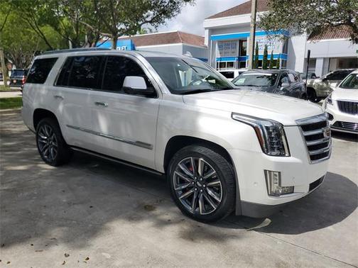 2018 Cadillac Escalade Premium Luxury