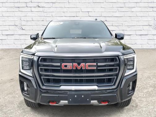 2021 GMC Yukon XL 4WD AT4
