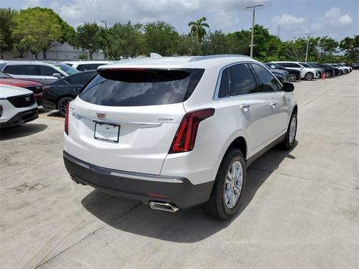 2025 Cadillac XT5 Luxury