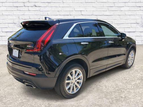 Stellar Black Metallic 2023 Cadillac XT4 Luxury
