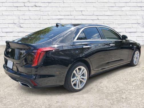 2024 Cadillac CT4 Luxury