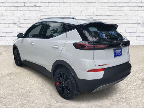 Summit White 2023 Chevrolet Bolt EUV FWD LT